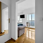 Wola 14th Floor - Parking & Balcony - By Rentujemy Varşova