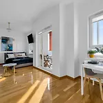 Wola 14th Floor - Parking & Balcony - By Rentujemy