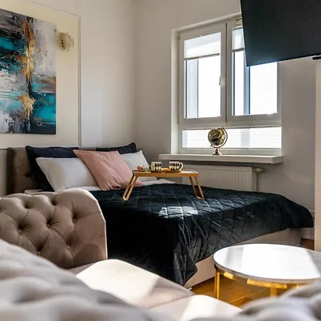 Wola 14th Floor - Parking & Balcony - By Rentujemy Apartment *