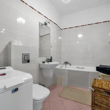 Wola 14th Floor - Parking & Balcony - By Rentujemy *