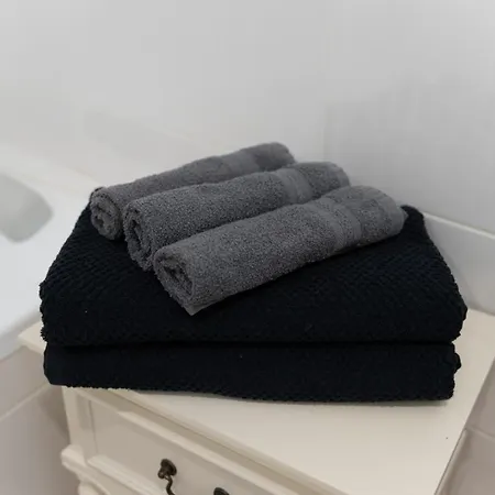 Wola 14th Floor - Parking & Balcony - By Rentujemy アパート ワルシャワ