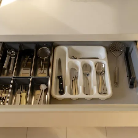 アパート Wola 14th Floor - Parking & Balcony - By Rentujemy ワルシャワ