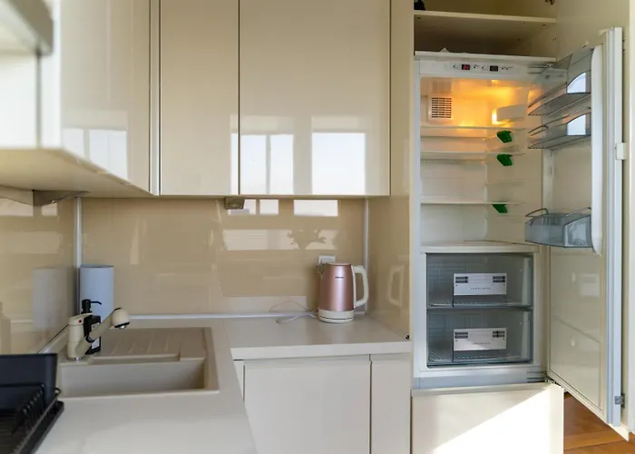 Wola 14th Floor - Parking & Balcony - By Rentujemy