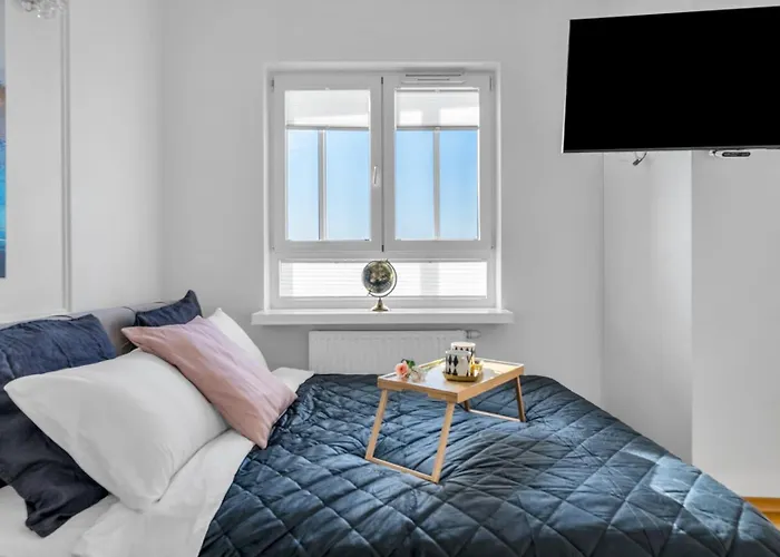 Wola 14th Floor - Parking & Balcony - By Rentujemy * Варшава