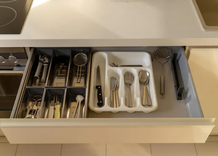 Apartment Wola 14th Floor - Parking & Balcony - By Rentujemy Warsaw