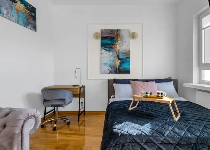 Wola 14th Floor - Parking & Balcony - By Rentujemy